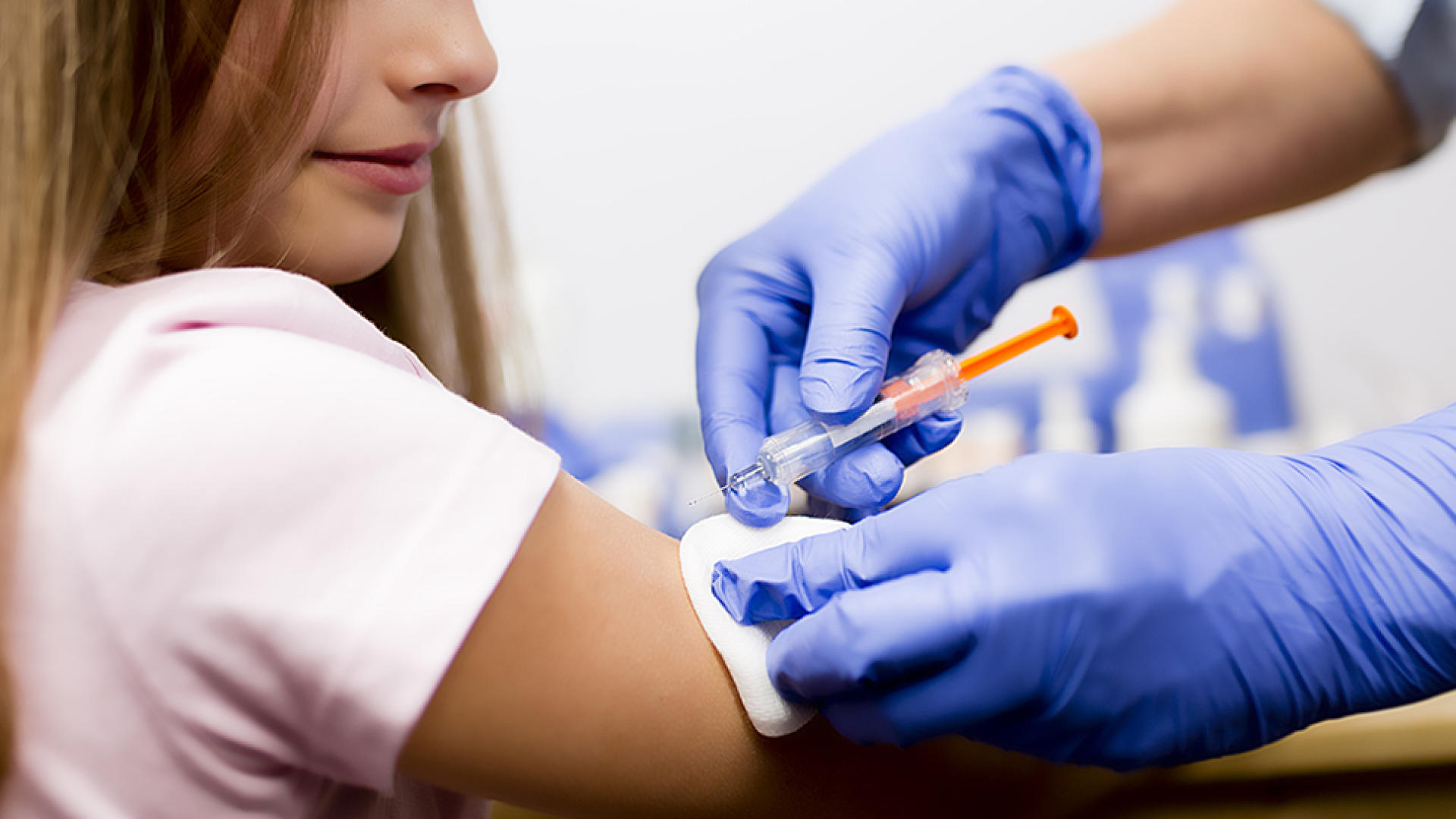 Ақмола облысында коронавирусқа қарсы вакцинаны бірінші кезекте кімдер алады