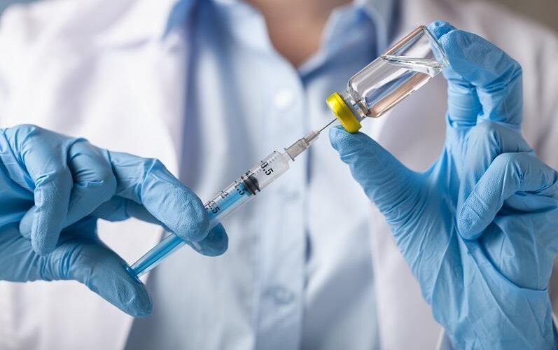 Pfizer және Biotech компаниялары «Омикрон» штамымен күресетін вакцина шығаруы мүмкін