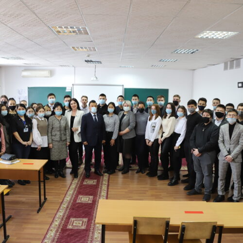 Қазақстан Республикасы Парламенті Мәжілісінің депутаттары  БАҚ өкілдерімен және студент жастармен кездесті