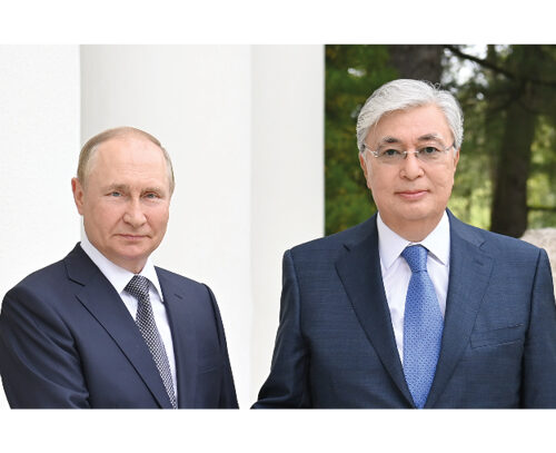 Мемлекет басшысы Ресей Президентімен кездесті