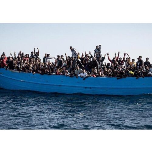 Неміс кемелері Жерорта теңізінде 700-ден астам мигрантты құтқарды