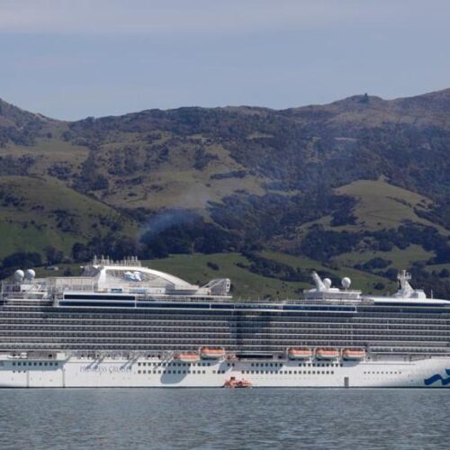 Сиднейге келіп тоқтаған круиз лайнеріндегі 800 туристен коронавирус табылды