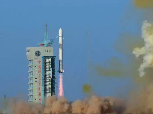 Қытай ғарышқа үш жаңа спутник ұшырды