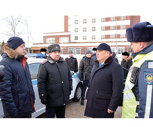 Ақмолалық полицейлерге жаңа автокөліктердің кілті табыс етілді