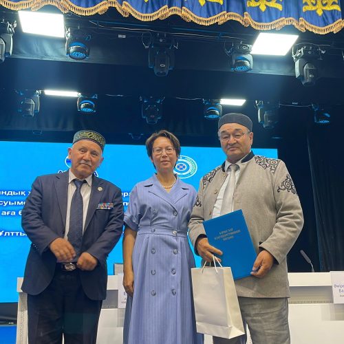 Белсенді ұзақ өмір сүру – қамқорлық пен құлшыныстан