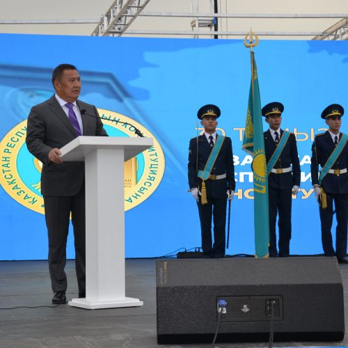 Жаңа Жағалау.  Жасампаз мереке салтанаты.