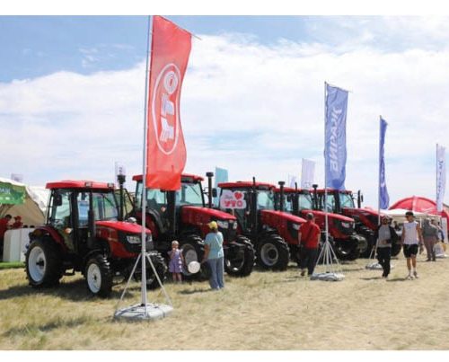 Үздіктер үштігінде