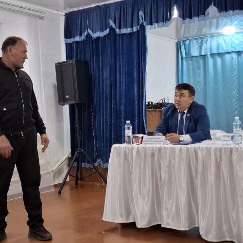 Өз мұңымен өзі қалғандай болып отырған Ортақ ауылы