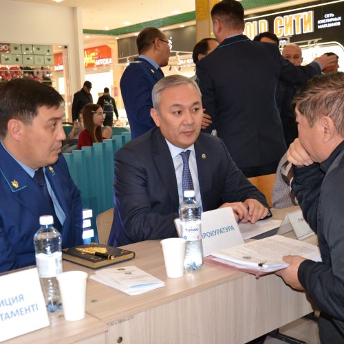 Заң халыққа жеткізілуі, халық оны білуі қажет