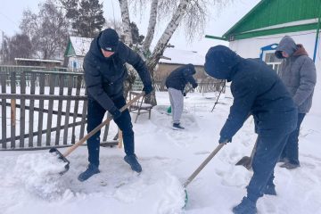 Астрахан ауданында «Ардагерлерді құрметтейік» акциясы өтті: қамқорлық пен құрмет ұрпақтарды біріктіреді