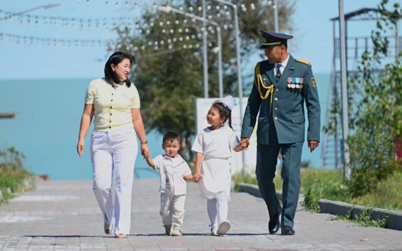 Қазақстанның әскери қызметшілерін әлеуметтік қолдау: 2025 жылы не өзгерді?