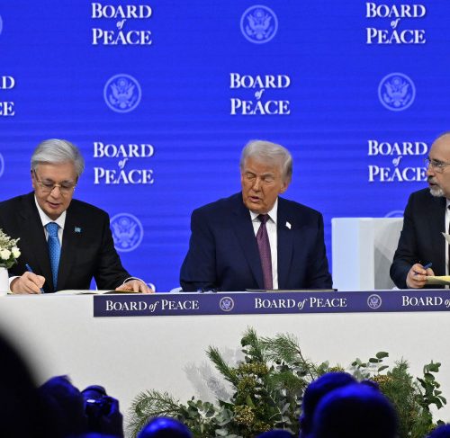 Президент Қасым-Жомарт Тоқаев Бейбітшілік кеңесінің Жарғысына қол қойды