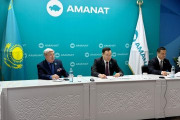 Депутаттық фракцияның отырысы өтті