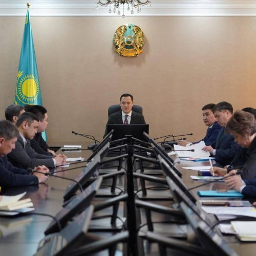 Өнеркәсіпті дамыту мәселелері қаралды