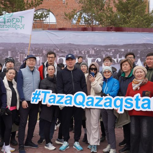 Көкшетауда «Таза Қазақстан» акциясы аясында өткен плоггингке мыңнан астам адам қатысты