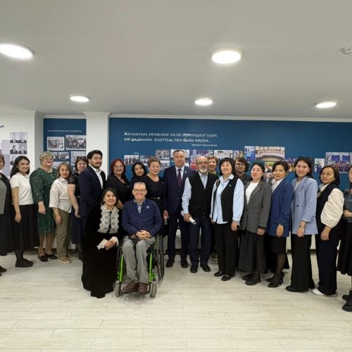 Инклюзивті білім беру мәселесіне назар аударылды