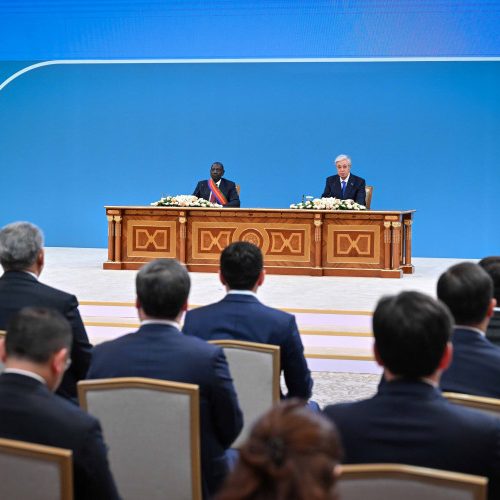 Қасым-Жомарт Тоқаев пен Уильям Руто БАҚ өкілдеріне арналған брифинг өткізді