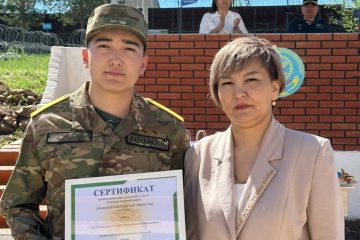 Сен еліңді қорғасаң, елің сені демеп, қолдайды