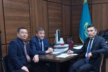 Емдеумен іс бітпейді, әр жағында да мәселелер тұр