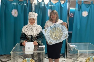 Ұлттық нақышымен ерекшеленген медицина саласының ардагері