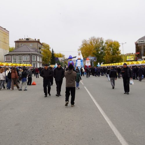 Қолжетімді бағадағы 200 тонна өнім: Көкшетауда ауыл шаруашылығы жәрмеңкесі өтті