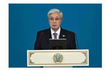 Мемлекет басшысы мұғалімдерді кәсіби мерекесімен құттықтады